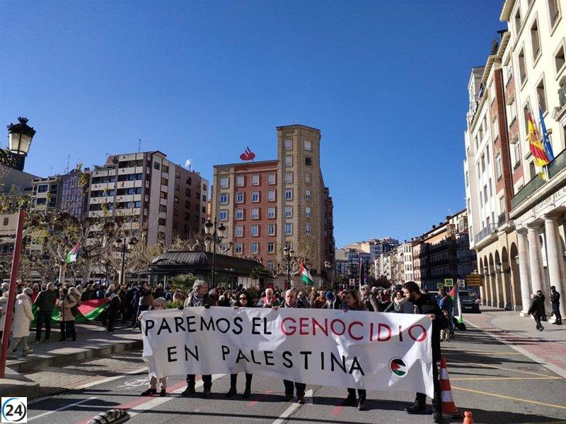 Multitudinaria marcha en Logroño exige el cese del 