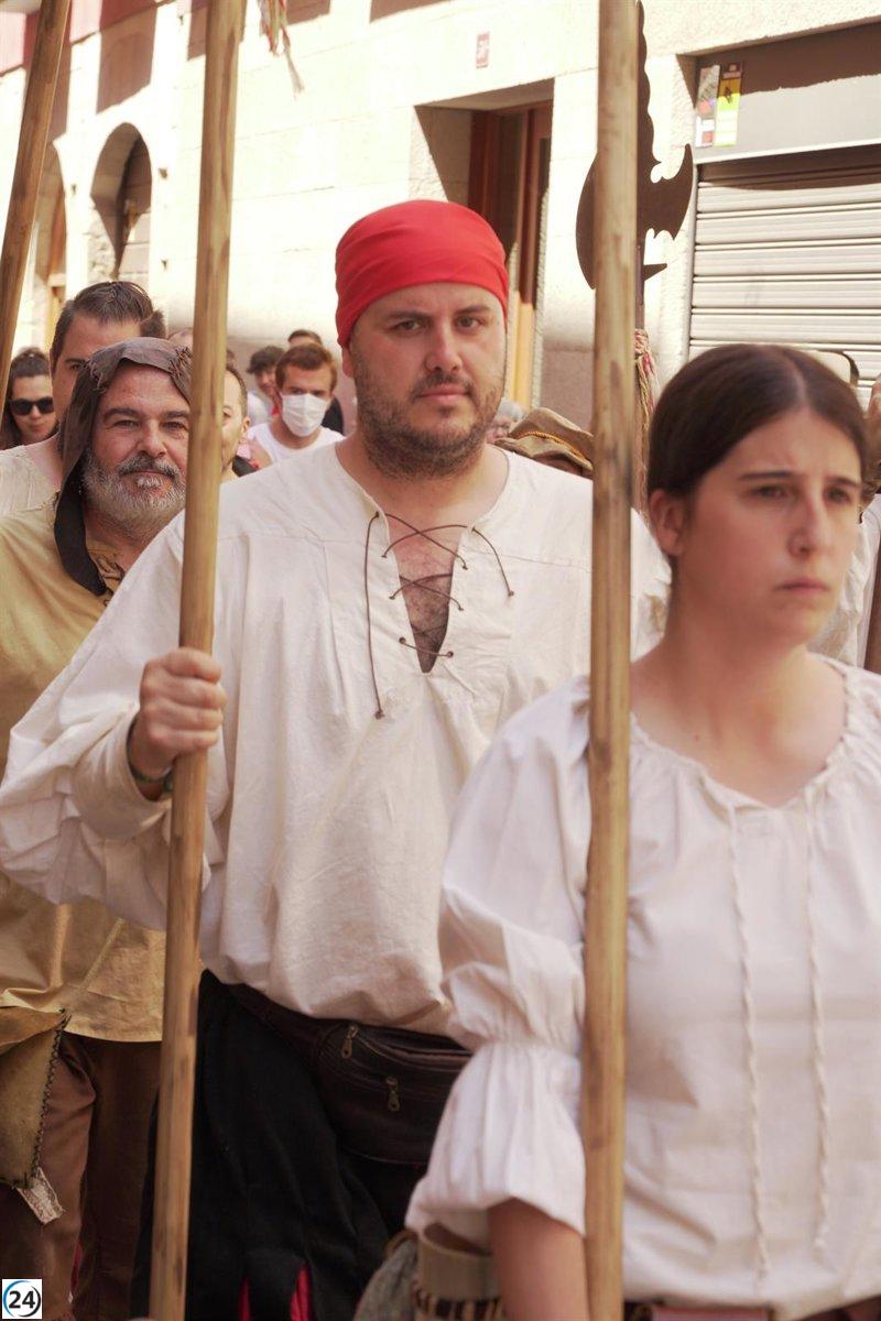 San Bernabé: Recreaciones históricas con visita del Emperador y comida para los más necesitados.