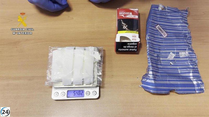 Arrestado en Calahorra por ocultar drogas en paquete de tabaco decorado