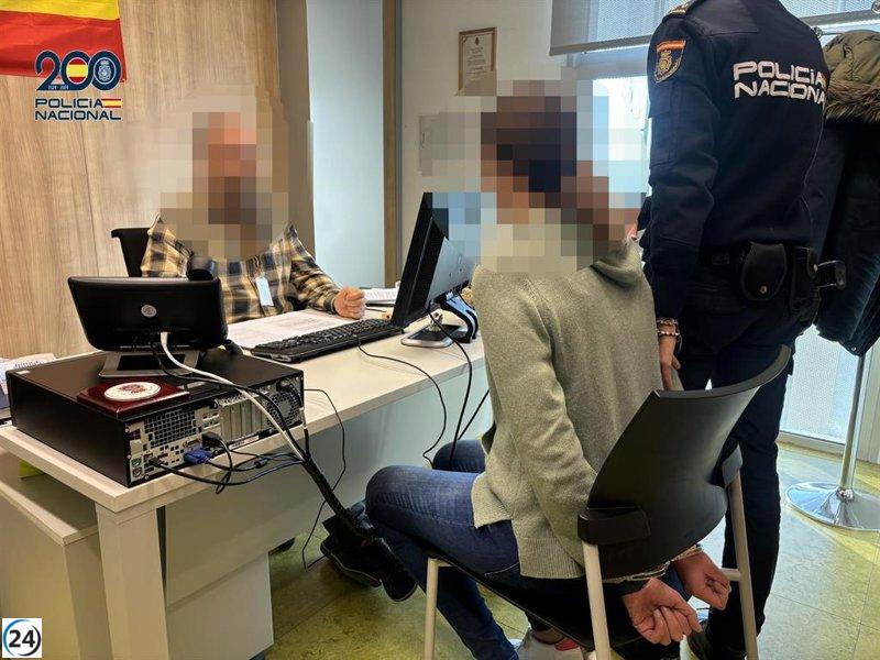 Cuidadora arrestada por sustraer joyasvaluadas en más de 6.000 euros de una vivienda.