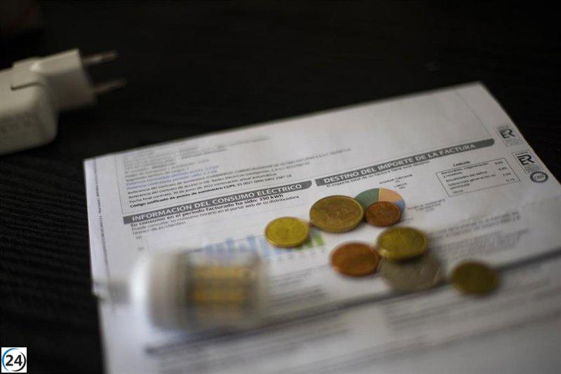 La luz navideña se encarece un 60% respecto al año pasado, alcanzando los 100,94 euros/MWh.