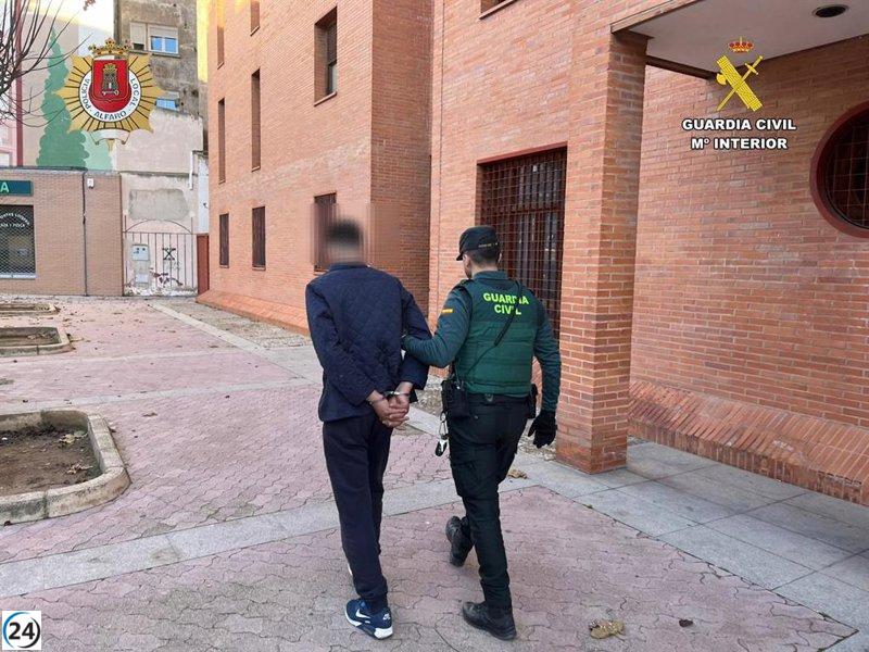 Arresto renovado del individuo involucrado en violento incidente en la terminal de autobuses de Alfaro.