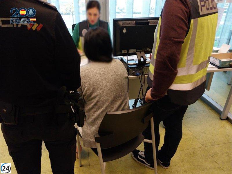 Arrestan a empleada de joyería por sustraer 114 piezas valoradas en 45.000 euros.