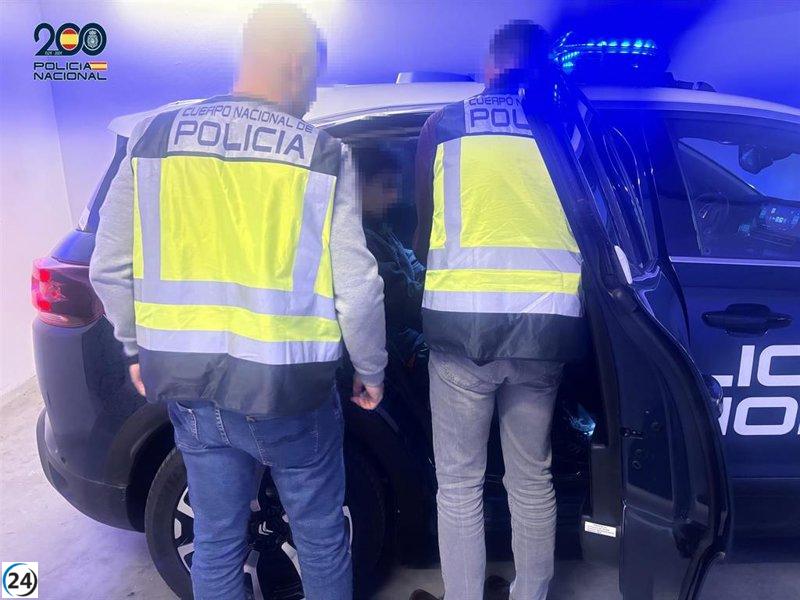 La Policía Nacional repatría en 2024 a 31 delincuentes reincidentes en La Rioja.