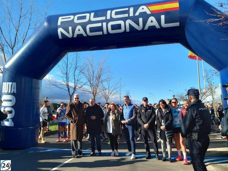 Loquillo respalda la primera Carrera Solidaria de la Policía Nacional en Logroño, uniendo a más de 650 corredores por una buena causa.