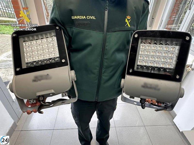Dos personas bajo investigación por el robo de focos LED en la vía ciclo-peatonal Logroño-Villamediana.