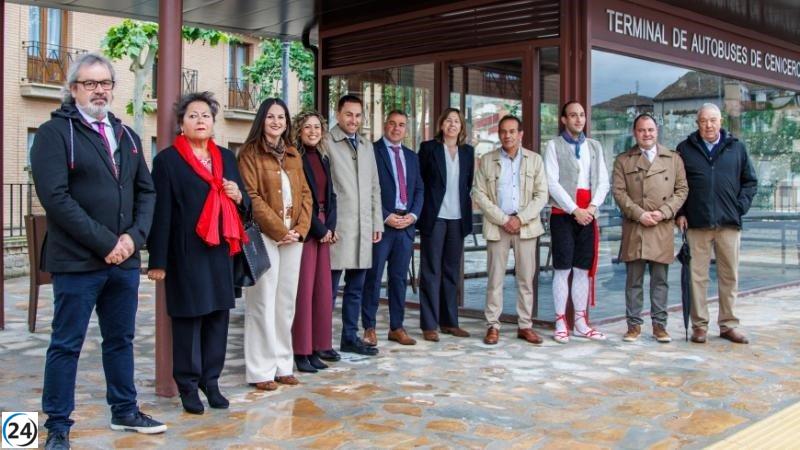Cenicero inaugura terminal de autobuses en apoyo al transporte público.