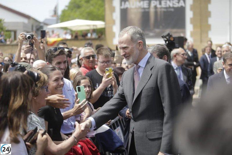 Haro celebra con entusiasmo la llegada del Rey Felipe VI para conmemorar el centenario de la DOCa Rioja.