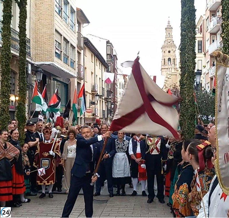 El alcalde de Logroño rinde homenaje a la infancia, la cultura y la identidad europea en los Banderazos de San Bernabé.