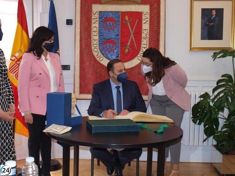 VOX solicita eliminar la firma de Ábalos del Libro de Honores de Calahorra: “No premiamos la corrupción”.