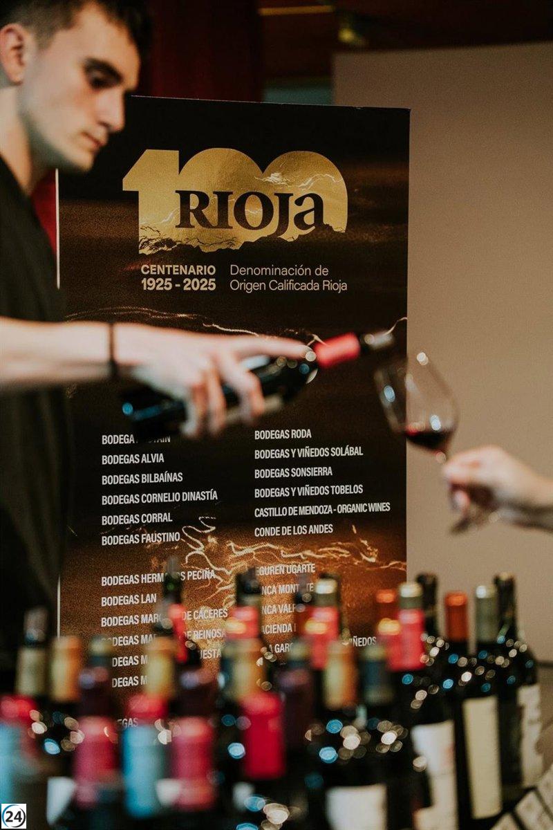 Rioja celebra un siglo de tradición en Bilbao, clave en su historia vitivinícola.