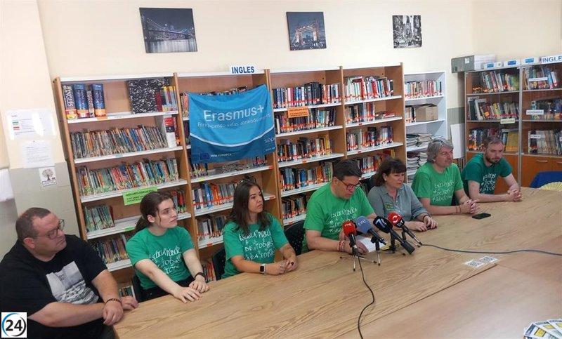 Escuela Pública denuncia un “suspenso total” en el curso 24-25, acusando a la Consejería de favorecer la educación privada.