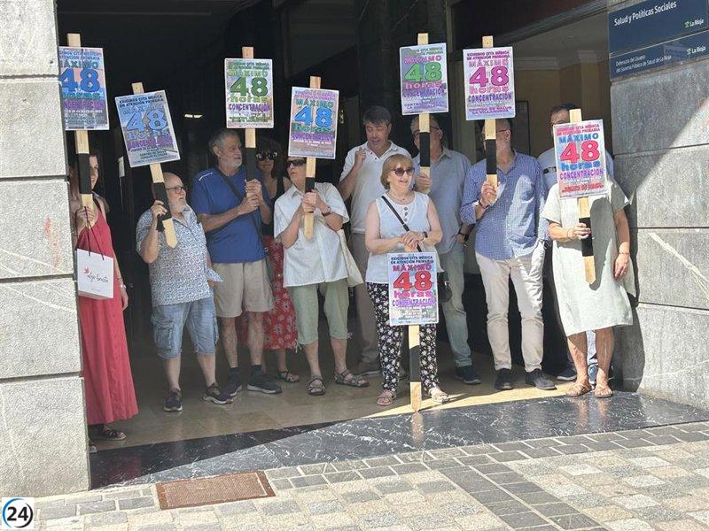 Marea Blanca amenaza con una masiva protesta si los presupuestos de 2026 no abordan sus demandas.