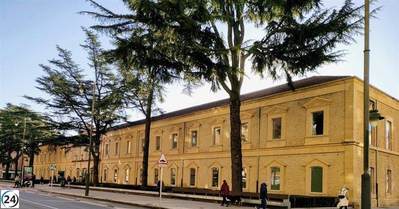 Fiscalía solicita casi cinco años de cárcel para un hombre por intentar arrojar a su vecino por la ventana.