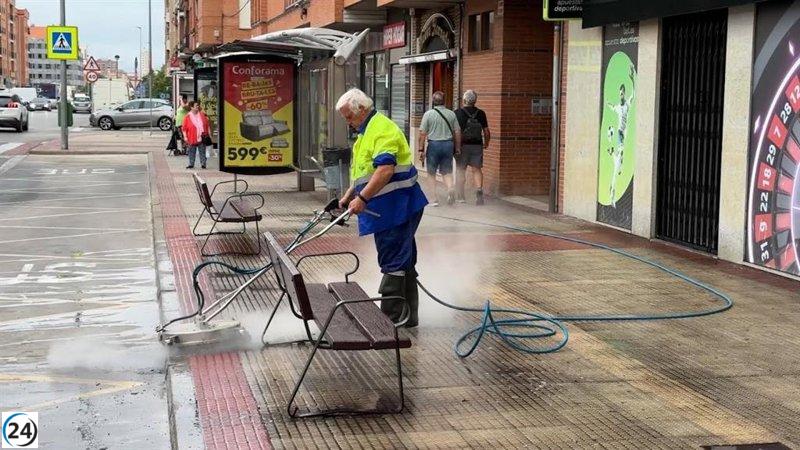 Lanzan campaña de limpieza intensiva en el barrio de La Estrella con hidrolimpiadores.