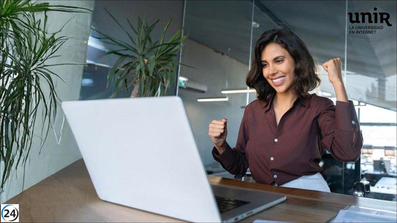 UNIR y OIJ ofrecen 30 becas para promover el talento joven en Perú.