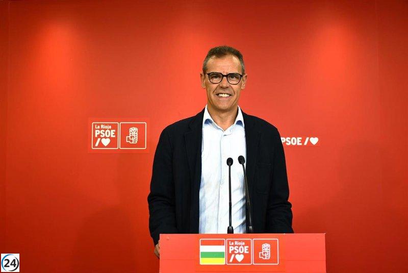 PSOE demanda a la Consejería de Educación que tome el mando en la política educativa.