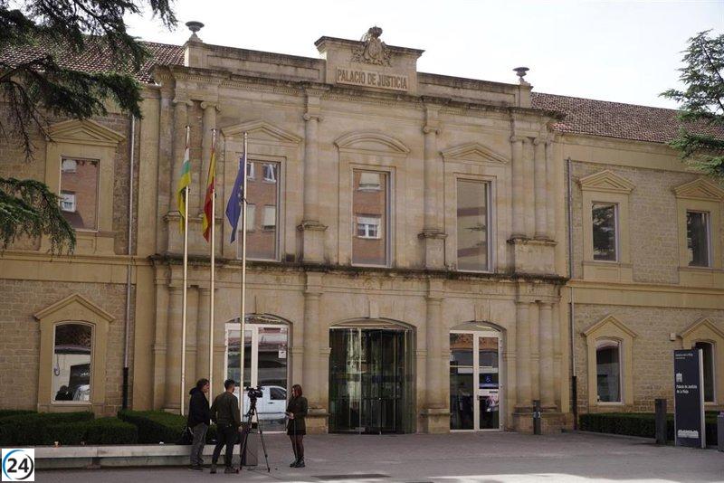 Abogado enfrenta 4 años y medio de prisión y 9 años de inhabilitación por estafas y deslealtad.
