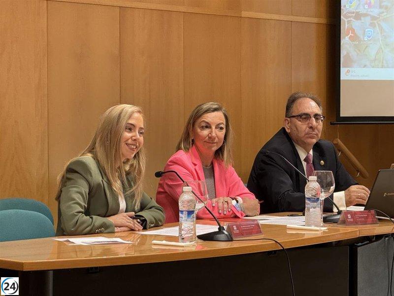 Fernández Cornago reafirma el compromiso del Parlamento regional y la UR con el bienestar social.