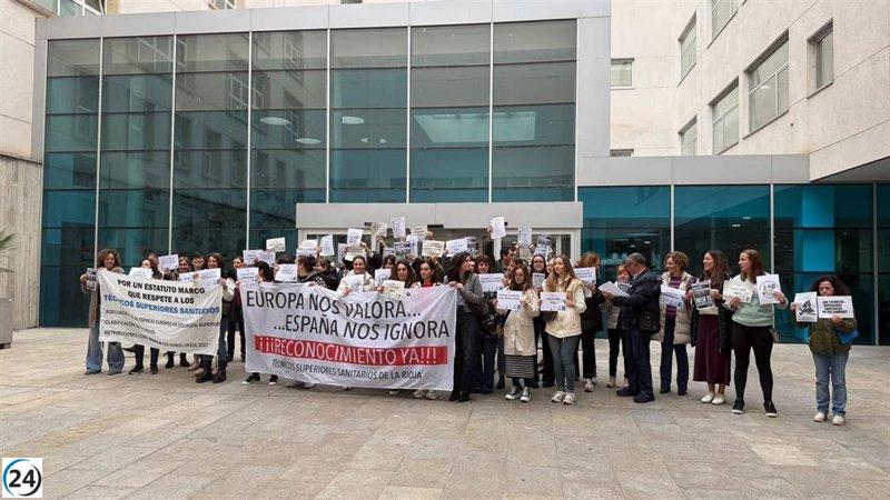 Amplio respaldo a la huelga de Técnicos Superiores Sanitarios en el SERIS.