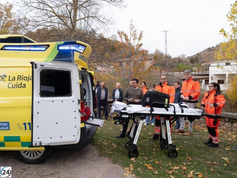 El Camero Nuevo recibe una ambulancia 4x4 para mejorar la atención sanitaria en su difícil topografía.