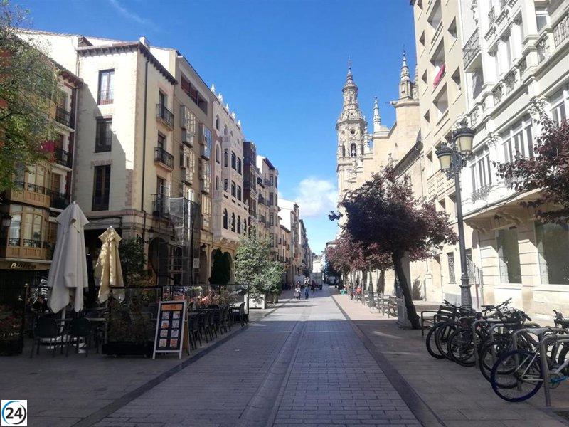 Logroño establece nueva normativa para terrazas, enfrentando críticas opositoras por falta de consenso y soluciones.