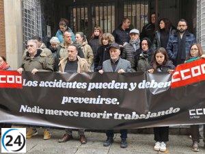 CCOO La Rioja se manifiesta tras un nuevo trágico accidente laboral.