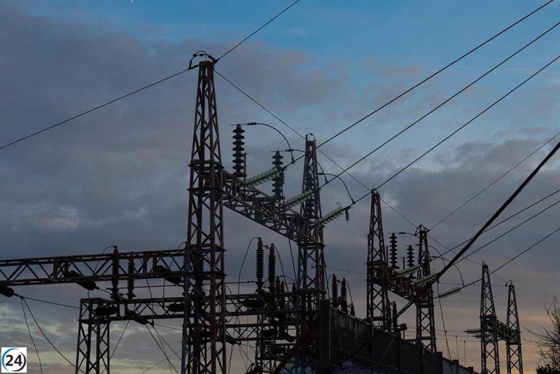 La luz experimenta una reducción del 30% este lunes, situándose en 52,54 euros/MWh, un alivio para los hogares afectados por los altos costos energéticos.