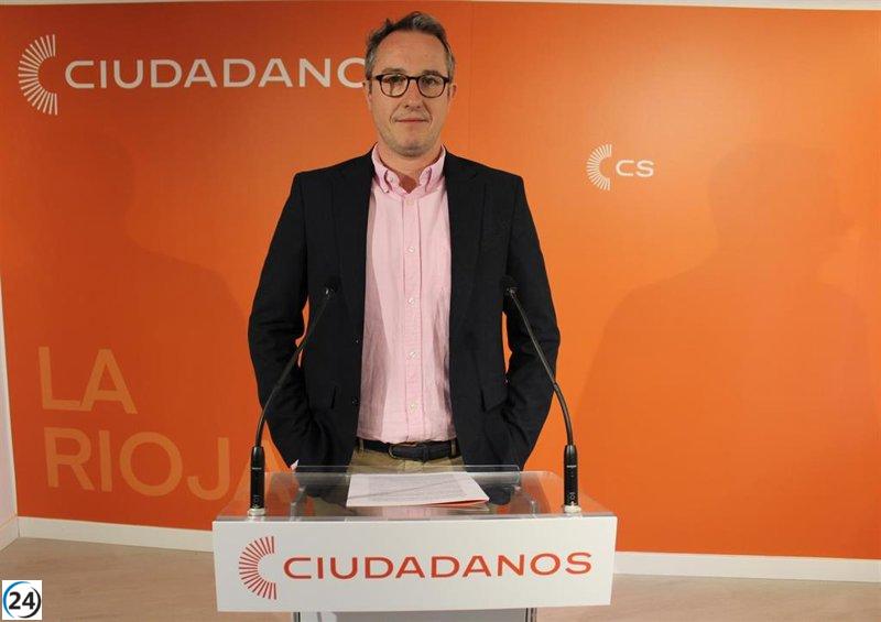 Peña (Cs) defiende el valor del comercio local.