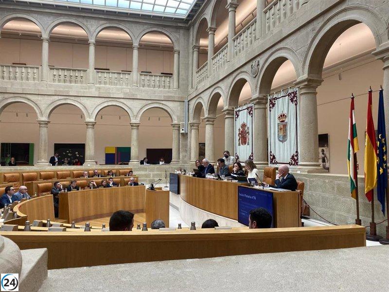 El Gobierno defiende el Valle de la Lengua mientras el PP critica el gasto en propaganda.
