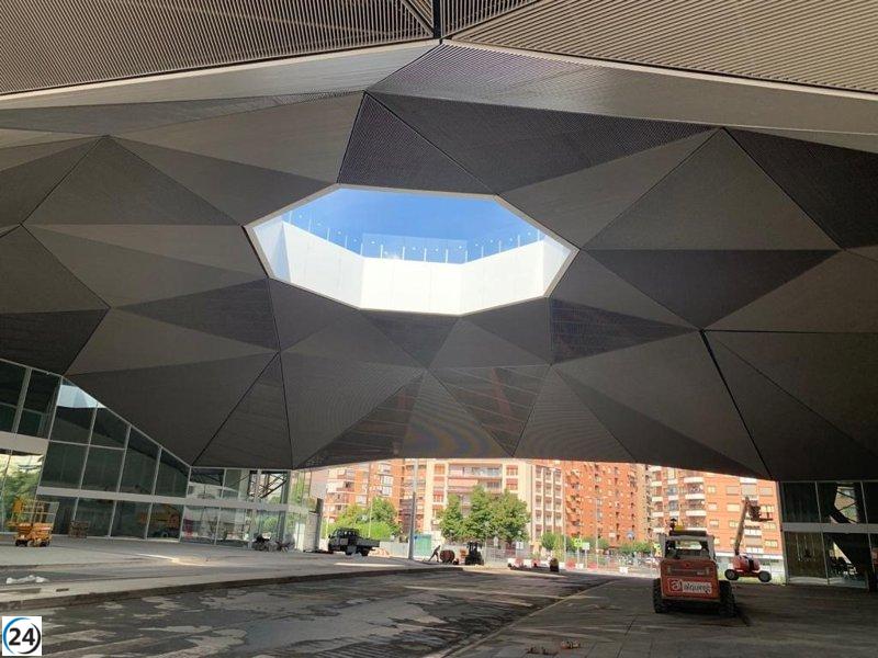 Caballero asegura que en octubre se abrirá la estación de autobuses de Logroño.
