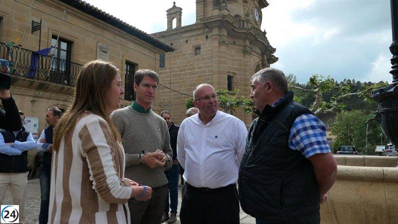 Tellado(PP) critica las listas manchadas de sangre de Bildu y percibe desagrado incluso entre los socialistas.