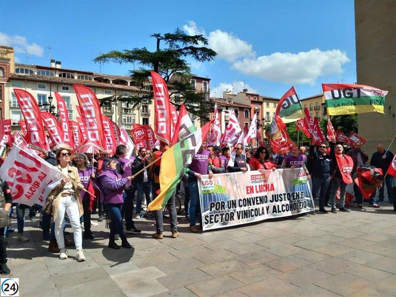 Trabajadores del vino exigen convenio que compense pérdida adquisitiva y amenazan huelga.