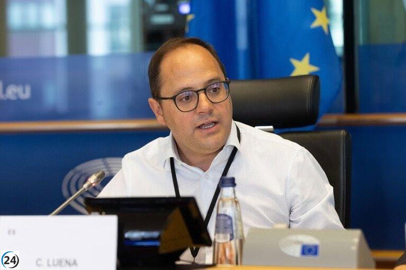 César Luena asiste a seminario sobre retos europeos en Madrid