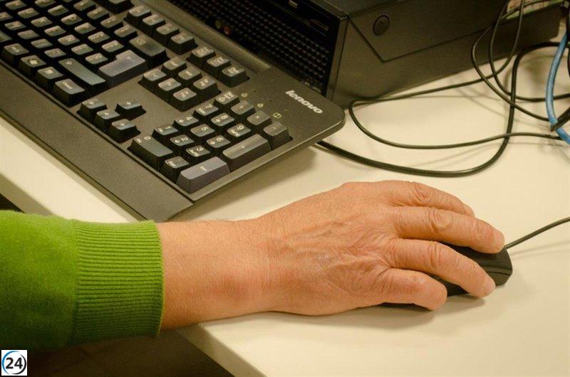 El 96% de los mayores de 65 años poseen teléfono móvil, pero apenas el 16% realiza compras en línea.